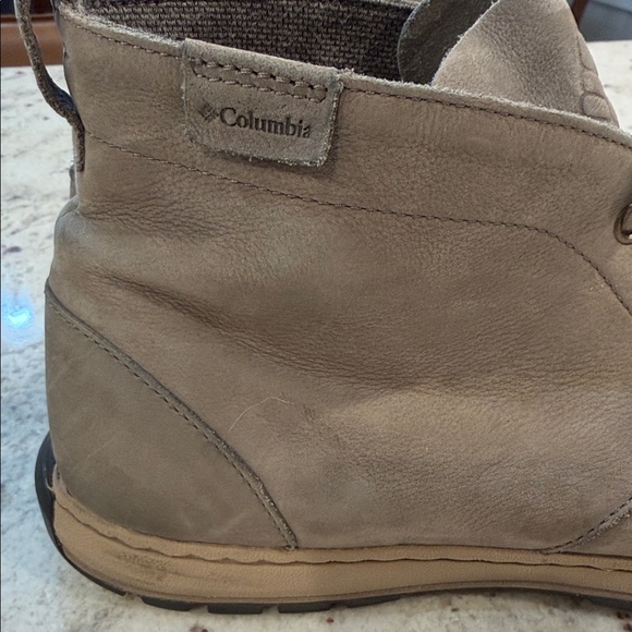 Columbia Men\'s Tan Soft SuedeLeather Boots. main image 5